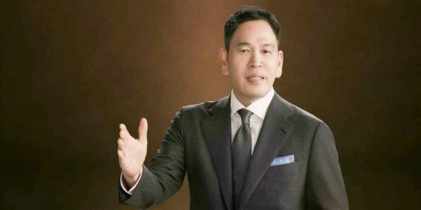 이마트  오프라인 강자 로 재도약  정용진 체험 가성비 앞세운  공간 혁신  효과