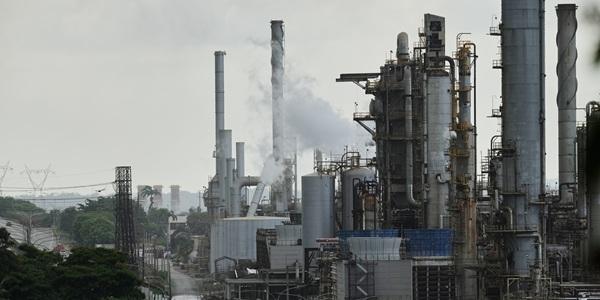 트럼프 대형 정유사에  베네수엘라 인프라 투자  압박  실현 가능성엔 의문 커