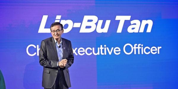 인텔 CEO  메모리반도체 2028년까지 공급 부족  엔비디아 AI 반도체  루빈  나오면 수요 더 증가 