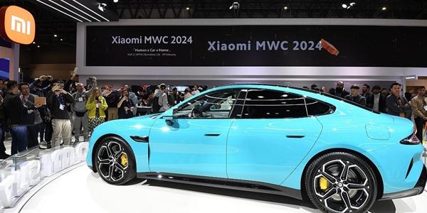 중국 샤오미 전기차 충돌로 운전자 사망  매립형 손잡이 작동 언 돼 탈출 못해 