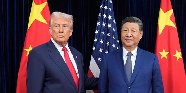 트럼프 미국 제조업 활성화에  중국 카드  만지작  지지층 반발 극복이 관건