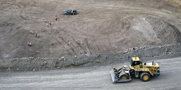 중국 1 2월 희토류 수출 전년보다 23  증가   세계 수요 여전히 강세 