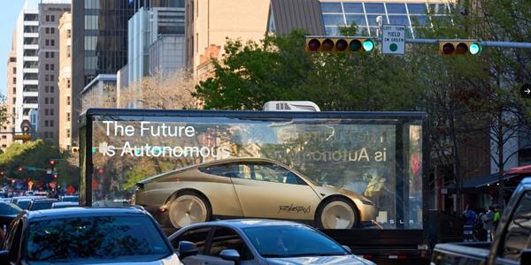 테슬라 로보택시에  우버 리비안 연합 위협적  평가   차량 대규모 배치해 기술 개선 잠재력  