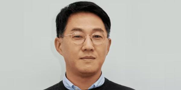 두나무 IPO로  지분규제 대응   오경석 인수합병 해외진출로 사업 확장도 속도