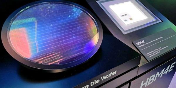 엔비디아 차세대 AI 반도체 설계 변경에 시장 불안감   HBM4E 수요에는 변화 없어 