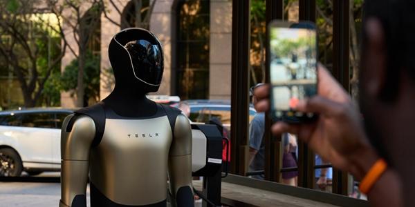 테슬라 옵티머스 3세대 목표 공개시점 지나  일론 머스크  미세 조정 더 필요 