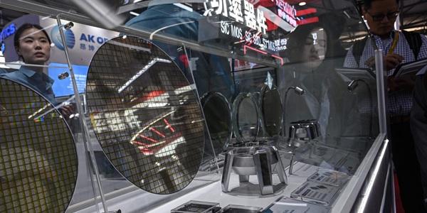 중국 스타트업  2나노 AI 반도체 개발  주장  자국 내 생산 가능성은 불투명