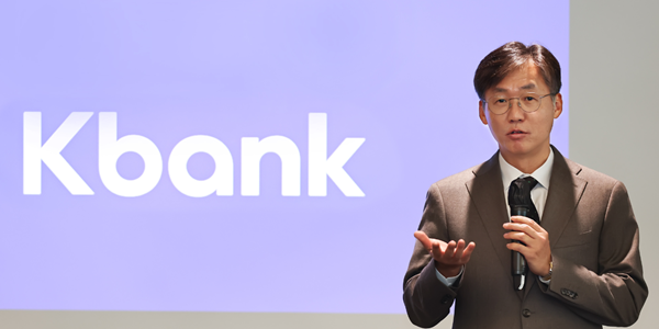 케이뱅크 상장 뒤 1분기 첫 실적  합격점   최우형 다음 과제는  공모가 로 회복