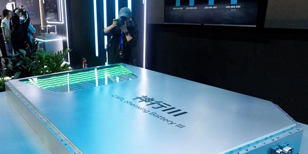 중국 배터리기업 CATL 현지 전기차회사보다 잘 벌어  ESS 호황으로 격차 확대 전망