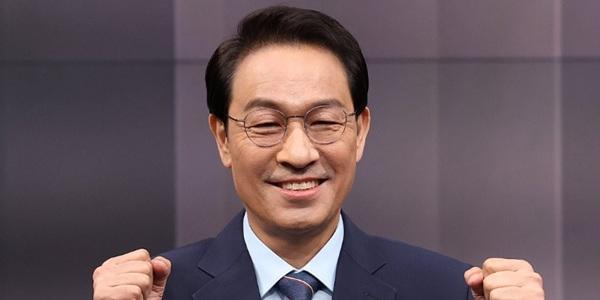 우상호 강원특별자치도지사