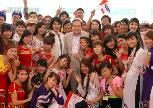 이건희, 삼성전자 최대생산기지 베트남에 건립