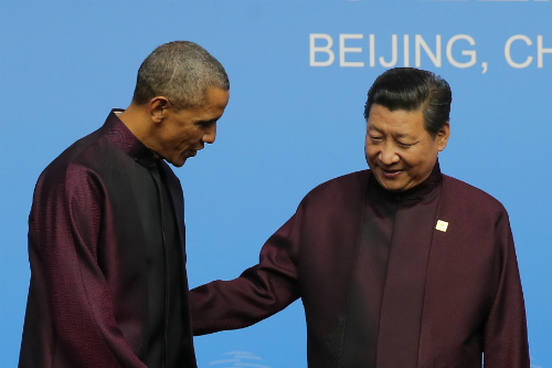 APEC정상회의에서 시진핑은 뜨고 오바마는 지고