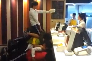 롯데리아 버거킹 맥도날드, 만우절 마케팅 치열