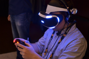 MS 엑스박스원과 소니 플레이스테이션, 최종승자는 누구?