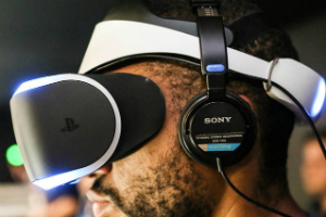 저커버그, 가상현실에 페이스북의 미래를 거는 까닭