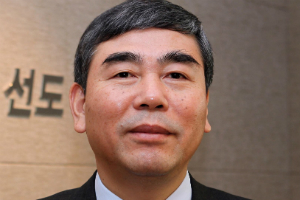 임성기, 한미약품 주식 나눠주고 주식재산 더욱 늘어