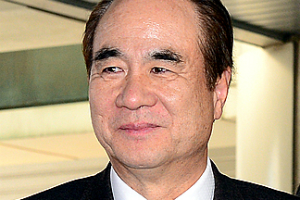 윤석금 일가, 웅진씽크빅 깜짝실적 발표 전 주식 매입해 논란