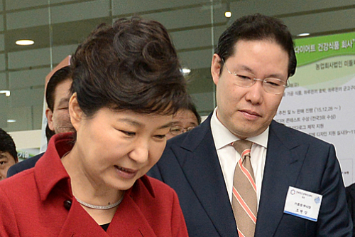 박근혜 전북창조경제혁신센터 방문, 이상운과 조현상 영접