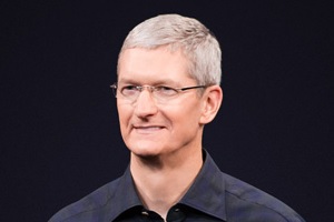 애플워치, 출시 1년에 아이폰 부진 탈출구로 역부족 확인