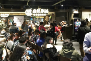 CJ푸드빌 이랜드, 한식 세계화 누가 먼저 성공할까