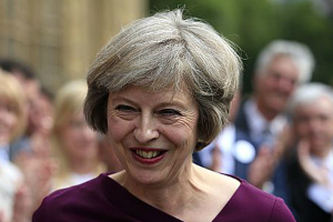 '빌어먹게 어려운 여자' 메이, 26년만에 영국 여성총리에 올라