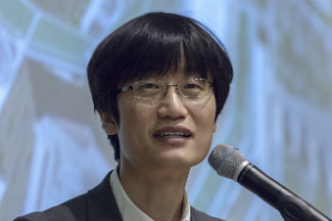 김정주 이해진, '기숙사 룸메이트' 의 전혀 다른 오늘