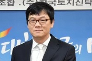문주현과 차정훈, 한국자산신탁과 한국토지신탁 선두 다툼