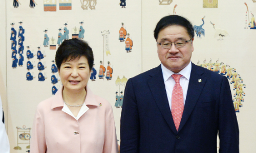 안종범, '최순실 게이트'의 또 다른 핵심으로 급부상