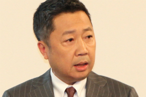 두산밥캣 상장 연기, 무엇에 발목이 잡혔나