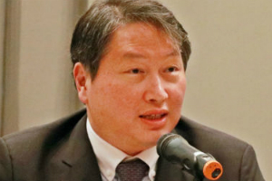 박영선 외촉법 개정안 발의, 최순실 손댄 의혹에 SK 난감