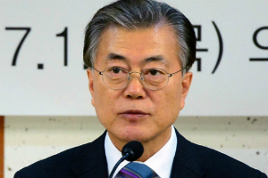 문재인, 정당별 5자 가상대결에서 40% 지지율로 압도적 우세