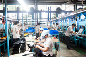 아디다스도 감탄한 이계영의 화승엔터프라이즈 '속도경영'