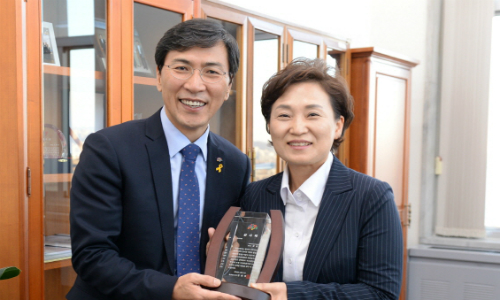 [Who Is ?] 김현미 국토교통부 장관