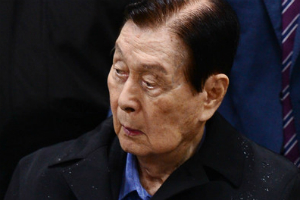 신격호, 일본 롯데홀딩스 이사에서 물러날 듯