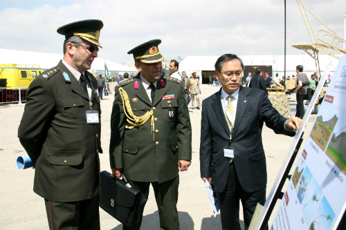 [Who Is ?] 신현우 한화테크윈 대표이사