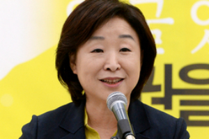 문재인, 고용노동부 장관으로 현역의원 선택할까