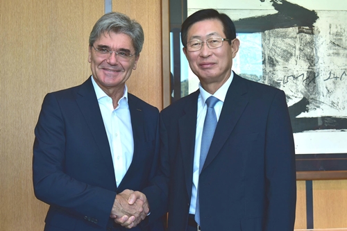 조환익, 지멘스 회장 만나 한국전력의 기술개발 협력 약속 