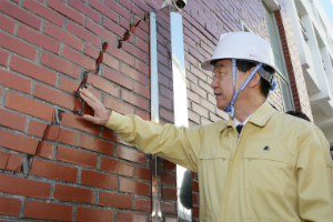 김상곤 “포항 지진으로 수능 안전에 한 치의 빈틈 없도록 점검