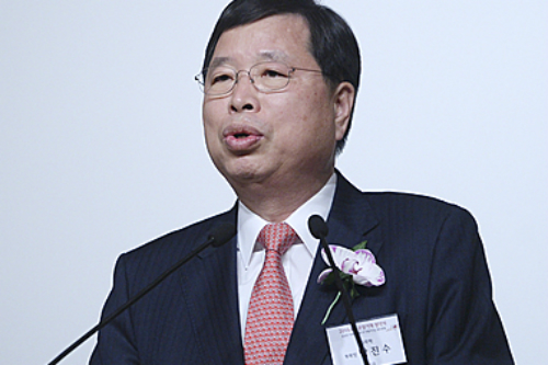 LG화학 실적 고공행진, 박진수 '최장수 CEO' 이름값