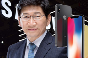 삼성디스플레이가 아이폰 올레드 공급 독점, LG디스플레이 고전 