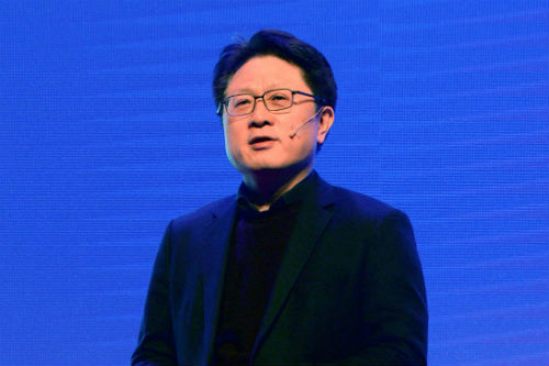 [Who Is ?] <a href='https://www.businesspost.co.kr/BP?command=article_view&num=152818' class='human_link' style='text-decoration:underline' target='_blank'>안승권</a> LG사이언스파크센터장 사장