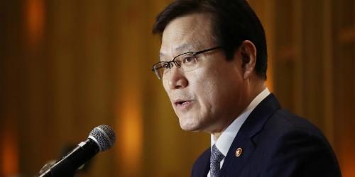 최종구 “윤석헌 금감원장과 최대한 유기적으로 협조”