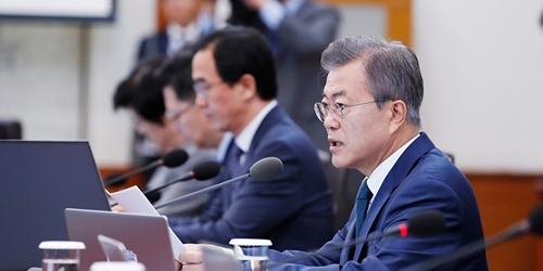 문재인 “노동시간 단축 따른 부담은 우리 사회가 감당 가능해