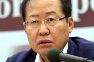 홍준표 “한국당은 진영의 수장 맹목적으로 따라가는 무뇌정치" 