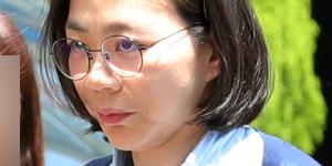 조현아, 관세청 '밀수혐의' 조사과정에서 '태도불량' 논란에 휩싸여 