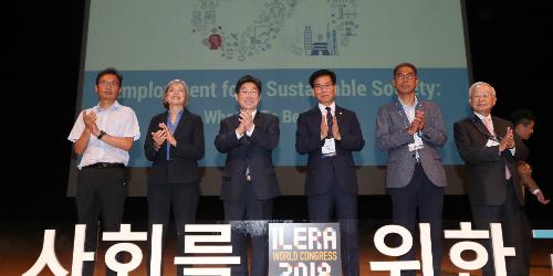 손경식 “노사관계 안정 중요”, 김주영 “소득주도성장 확대해야”