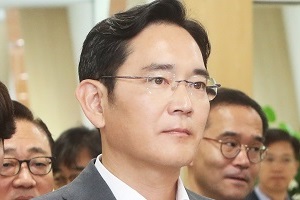 블룸버그 "삼성 180조 투자는 놀라운 수준이 아니라 예상된 수준"