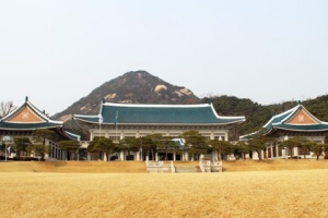 청와대, 김동연 장하성 갈등설 놓고 “정책 투 톱으로 목적지 같다”