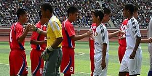 '국제 유소년 축구대회' 평양에서 열려, 김정태 최문순도 방북 
