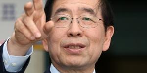 문재인 지원으로 박원순 '용산 개발' 힘받아, 과열방지는 여전히 숙제 